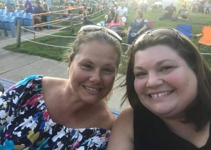 Crystal and Missi Rash
